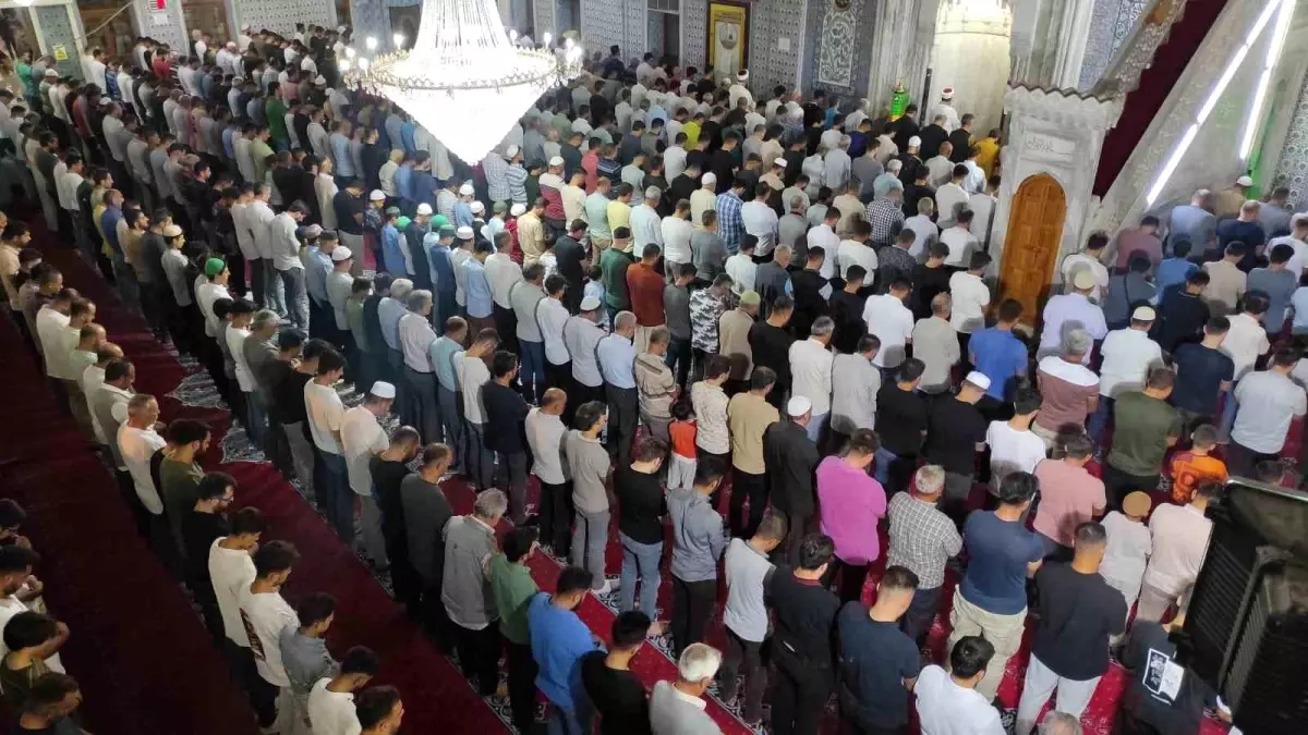 Şanlıurfa’da Mevlid Kandili Coşkusu