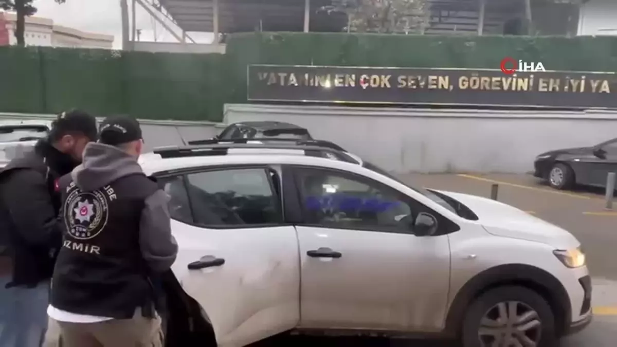 İzmir’de Ev Kurşunlaması: 13 Yaşında Şüpheli