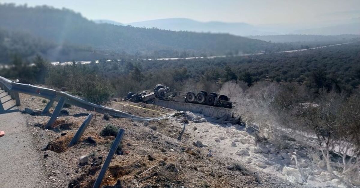 TIR, bahçeye uçtu! 2 can kaybı var