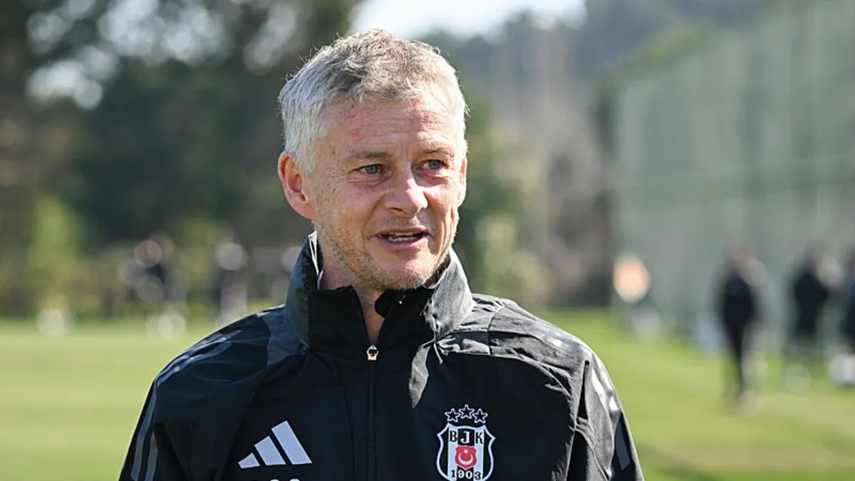 Beşiktaş’ta iki futbolcuya tribün yolu gözüktü!