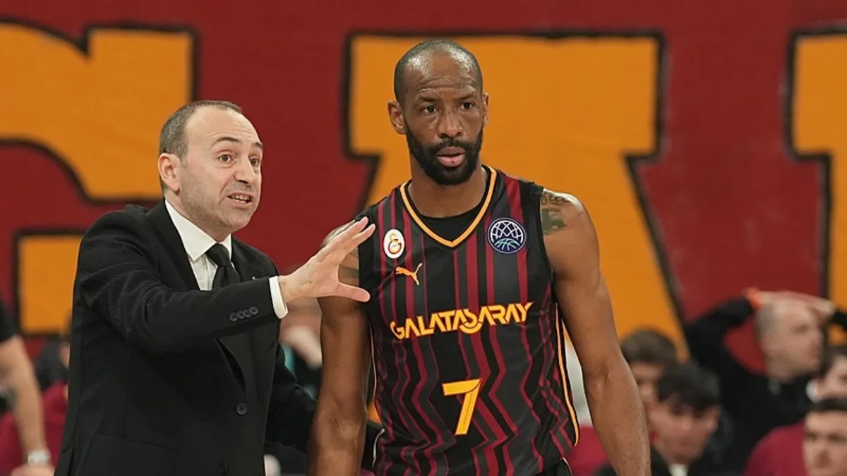 Galatasaraylı basketbolcu Will Cummings, futboldaki ortamı salonda da istiyor