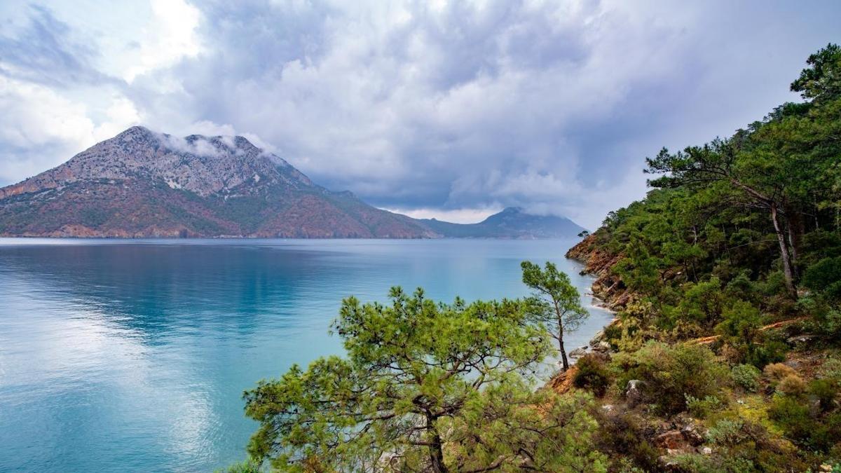 Antalya, D8 Yılın Turizm Şehri Ödülü’nü aldı